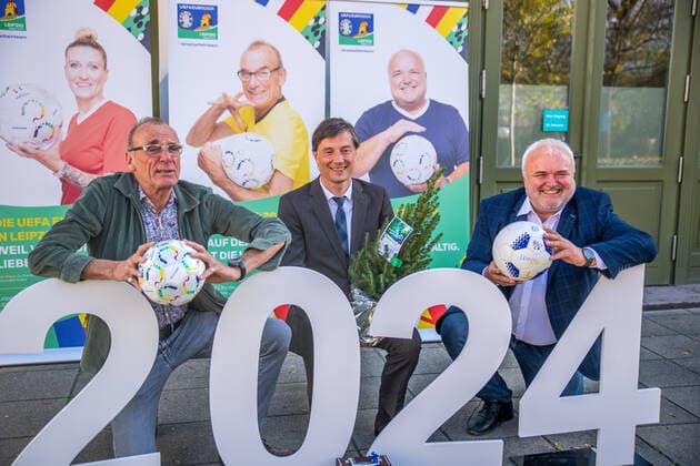 The organizers of the Leipzig site today announced the brand ambassadors for the venue Leipzig for the UEFA European Championship 2024 In addition to the previously announced zoo director Jörg Junhold, will be the co-trainer at RB Leipzig Antje Mittag and the dramaturg, director and director Jürgen Zielinski Antje Mittag was not present at the appointment Here with Heiko Rosenthal, Mayor in LEipzig