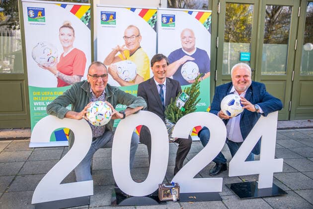 The organizers of the Leipzig site today announced the brand ambassadors for the venue Leipzig for the UEFA European Championship 2024 In addition to the previously announced zoo director Jörg Junhold, will be the co-trainer at RB Leipzig Antje Mittag and the dramaturg, director and director Jürgen Zielinski Antje Mittag was not present at the appointment Here with Heiko Rosenthal, Mayor in LEipzig