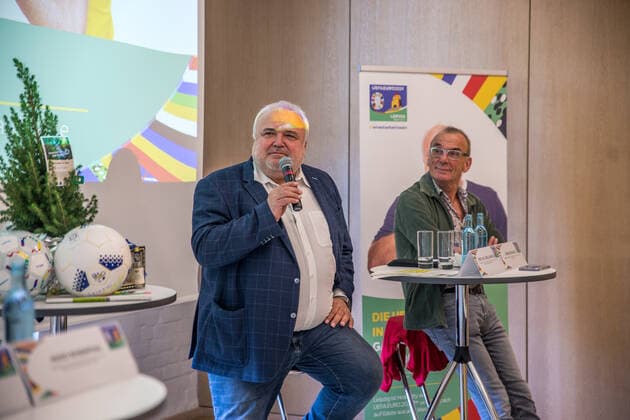 The organizers of the Leipzig site today announced the brand ambassadors for the venue Leipzig for the UEFA European Championship 2024 In addition to the previously announced zoo director Jörg Junhold, the co-trainer at RB Leipzig Antje Mittag and the dramaturg, director and director Jürgen Zielinski Antje Mittag was not present at the appointment
