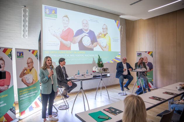 The organizers of the Leipzig site today announced the brand ambassadors for the venue Leipzig for the UEFA European Championship 2024 In addition to the previously announced zoo director Jörg Junhold, the co-trainer at RB Leipzig Antje Mittag and the dramaturg, director and director Jürgen Zielinski Antje Mittag was not present at the appointment