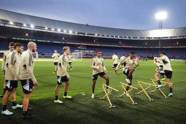 ROTTERDAM Feyenoord s squad during training prior to the UEFA Europa League match between Feyenoord and Lazio Roma at Feyenoord Stadium de Kuip on November 2, 2022 in Rotterdam, Netherlands ANP OLAF KRAAK UEFA Europa League MD 1 2022 2023 xVIxANPxSportx xxANPxIVx 457116939 originalFilename: 457116939.jpg