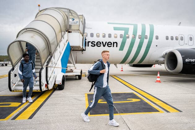 221102 Hugo Larsson during the team travel from Malmö to Braga ahead of Europa League on November 2, 2022 in Porto Photo Petter Arvidson BILDBYRAN code PA PA0428 football football soccer fotball uefa europa league travel malmö ff bbeng team travel,  Copyright: PETTERxARVIDSON BB221102PA093