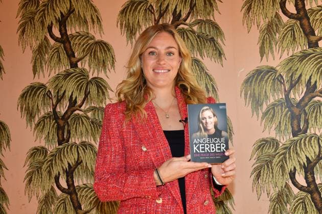 Bilder des Jahres, Sport 11 November Sport Themen der Woche KW44 Sport Bilder des Tages Angelique Kerber Präsentation der Autobiografie Eine Frage des Willens von und mit Angelique Kerber Cafe Reitschule München 03. Nobember 2022 *** Angelique Kerber Presentation of the autobiography A Question of Will by and with Angelique Kerber Cafe Reitschule Munich 03 Nobember 2022