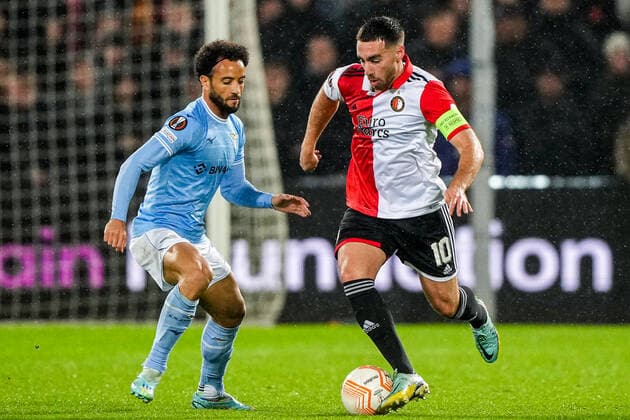 UEFA Europa League: Feyenoord v Lazio Roma Rotterdam - Felipe Anderson of Lazio Roma, Orkun Kokcu of Feyenoord during the match between Feyenoord v Lazio Roma at Stadion Feijenoord De Kuip on 3 November 2022 in Rotterdam, The Netherlands. Copyright: xTomxBodex