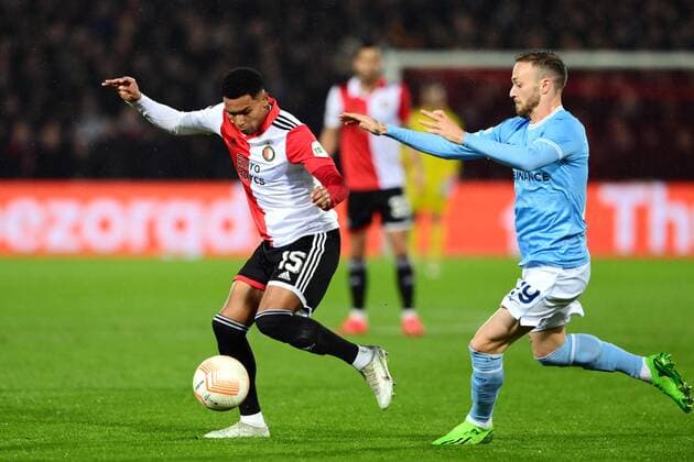 ROTTERDAM lr Marcos Lopez of Feyenoord, Manuel Lazzari of Lazio Roma during the UEFA Europa League Group F match between Feyenoord and Lazio Roma at Feyenoord Stadion de Kuip on November 3, 2022 in Rotterdam, Netherlands ANP OLAF KRAAK UEFA Europa League Group F 2022 2023 xVIxANPxSportx xxANPxIVx 457173608 originalFilename: 457173608.jpg