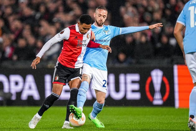UEFA Europa League: Feyenoord v Lazio Roma Rotterdam - Marcos Lopez of Feyenoord, Manuel Lazzari of Lazio Roma during the match between Feyenoord v Lazio Roma at Stadion Feijenoord De Kuip on 3 November 2022 in Rotterdam, The Netherlands. Copyright: xYannickxVerhoevenx