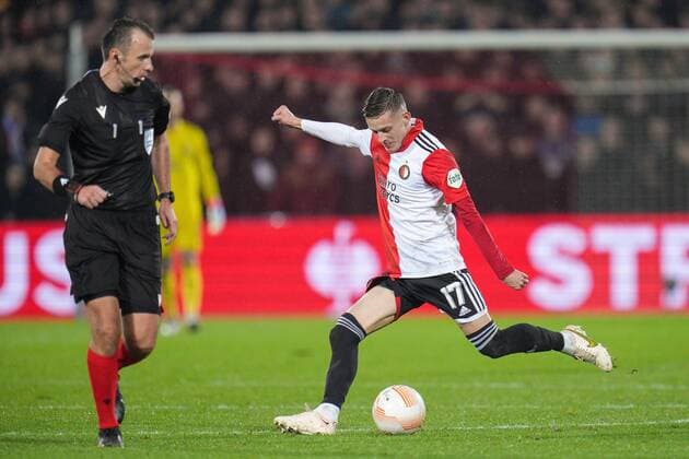 ROTTERDAM, 03-11-2022, Stadium de Kuip, the UEFA Europa League Feyenoord - Lazio Roma, Feyenoord player Sebastian Szymanski Feyenoord - Lazio  x19132316x Copyright:
