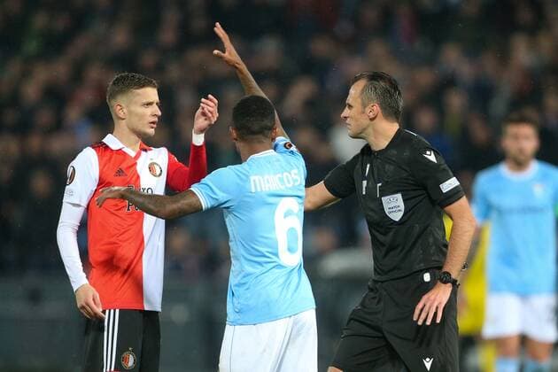 ROTTERDAM, 03-11-2022, Stadium de Kuip, the UEFA Europa League Feyenoord - Lazio Roma, Feyenoord player Sebastian Szymanski, Lazio player Marcos Antonio Feyenoord - Lazio  x19132537x Copyright: