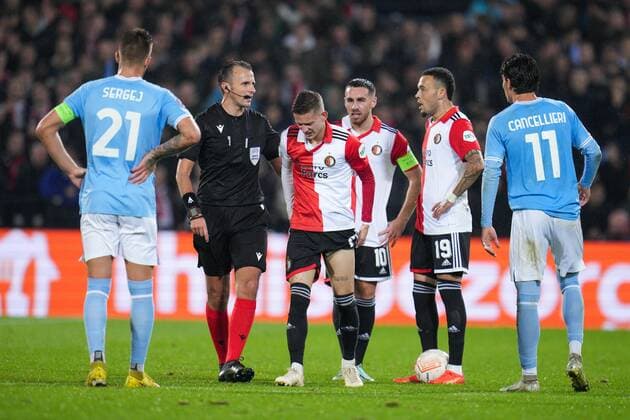 ROTTERDAM, 03-11-2022, Stadium de Kuip, the UEFA Europa League Feyenoord - Lazio Roma, Feyenoord player Sebastian Szymanski Feyenoord - Lazio  x19132538x Copyright: