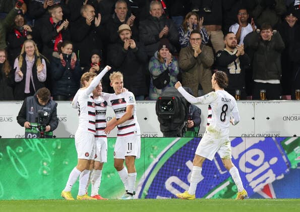 SOCCER - UEFA EL, Midtjylland vs Sturm HERNING,DENMARK,03.NOV.22 - SOCCER - UEFA Europa League, group stage, FC Midtjylland vs SK Sturm Graz. Image shows the rejoicing of Midtylland.  GEPAxpictures xChrisxBauer