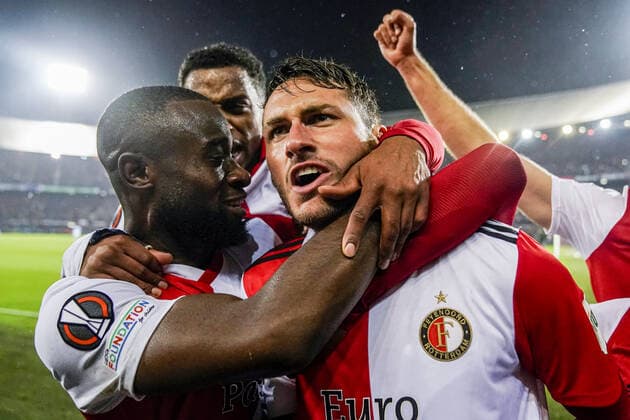 Sport Bilder des Tages UEFA Europa League: Feyenoord v Lazio Roma Rotterdam - Santiago Gimenez of Feyenoord celebrates the 1-0 during the match between Feyenoord v Lazio Roma at Stadion Feijenoord De Kuip on 3 November 2022 in Rotterdam, The Netherlands. Copyright: xTomxBodex
