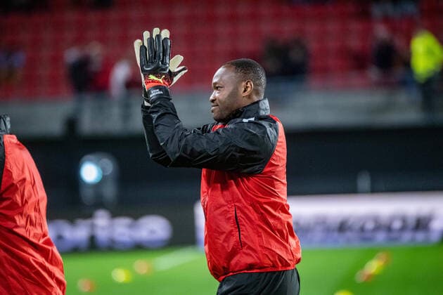 Steve Mandanda (Stade Rennais) FOOTBALL : Stade Rennais x AEK Larnaca - Ligue Europa - JournÃ e 6 - 03 11 2022 BaptisteAutissier Panoramic 