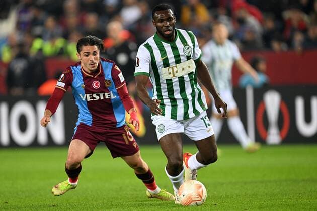 TRABZON lr Abdulkadir Omur of Trabzonspor AS, Anderson Esiti or Ferencvaros TC during the UEFA Europa League Group H match between Trabzonspor AS and Ferencvaros at Senol Gunes Stadium on November 3, 2022 in Trabzon, Turkey ANP Dutch Height Gerrit van Keulen UEFA Europa League Group H 2022 2023 xVIxANPxSportx xGerritxvanxKeulenxIVx 457178714 originalFilename: 457178714.jpg