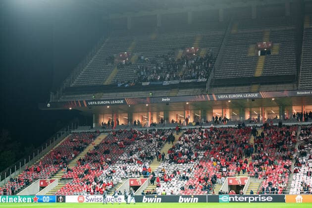 221103 Supporters of Malmö FF ahead of the UEFA Europa League between Braga and Malmö FF on November 3, 2022 in Braga Photo Petter Arvidson BILDBYRAN code PA PA0430 football football soccer fotball uefa europa league braga malmö ff bbeng crowd,  Copyright: PETTERxARVIDSON BB221103PA052