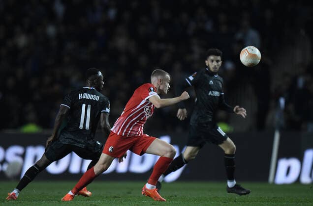 Hugo Siquet of SC Freiburg in possession during the UEFA Europa League Group G match between Qaraba? FK and SC Freiburg at The Tofiq Bahramov Republican Stadium in Baku, Azerbaijan  Copyright: xx
