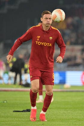 Foto Alfredo Falcone LaPresse 03 Novembre 2022 - Roma, Italia - calcio - Roma - Ludogorets - Europa League 2022 2023 - Stadio Olimpico. Nella foto: Nemanja Matic of AS Roma Foto Alfredo Falcone LaPresse November 03, 2022 Rome, Italy - sport, soccer - Roma - Ludogorets - Europe League 2022 2023 - Olimpic Stadium. In the pic: Nemanja Matic of AS Roma  Copyright: xAlfredoxFalcone LaPressex