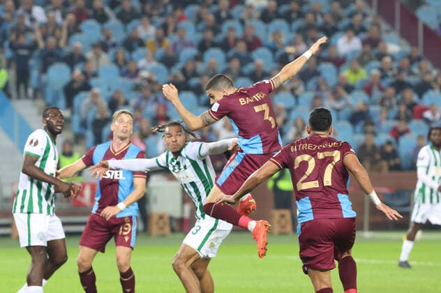 Marc Bartra 3 , Trezeguet 27 , Stryger Larsen 19 of Trabzonspor and Samy Mmaee 3 of Ferencvarosi TC battle for the ball during the UEFA Europa League group H match between Trabzonspor and Ferencvarosi TC at Senol Gunes Stadium in Trabzon, Turkey on November 3, 2022. ( Photo by Seskimphoto ) 