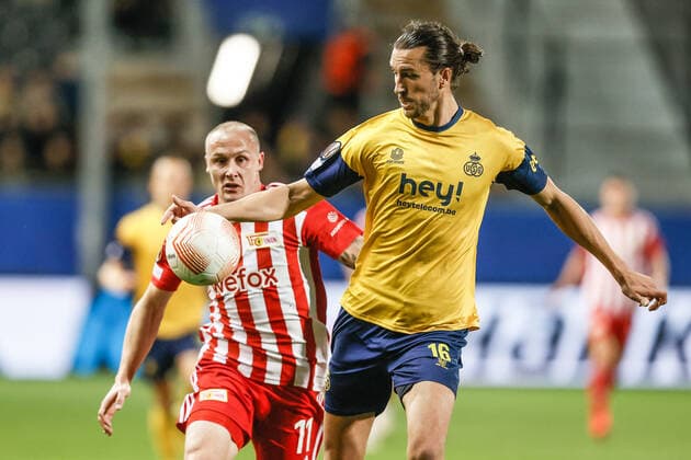 Berlin s Sven Michel and Union s Christian Burgess fight for the ball during a soccer match between Belgian Royale Union Saint-Gilloise and German Union Berlin, Thursday 03 November 2022 in Leuven, on day 6 6 of the Uefa Europa League group stage. BRUNOxFAHY  x48592341x