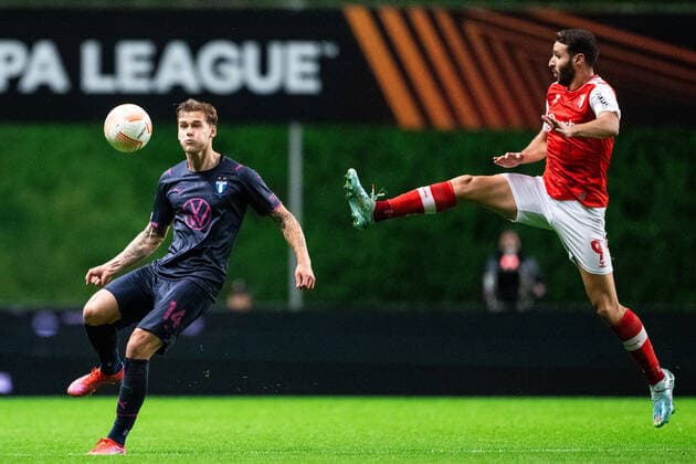 221103 Felix Beijmo of Malmö FF and Abel Ruiz of Braga during the UEFA Europa League between Braga and Malmö FF on November 3, 2022 in Braga Photo Petter Arvidson BILDBYRAN code PA PA0430 football football soccer fotball uefa europa league braga malmö ff bbeng,  Copyright: PETTERxARVIDSON BB221103PA058