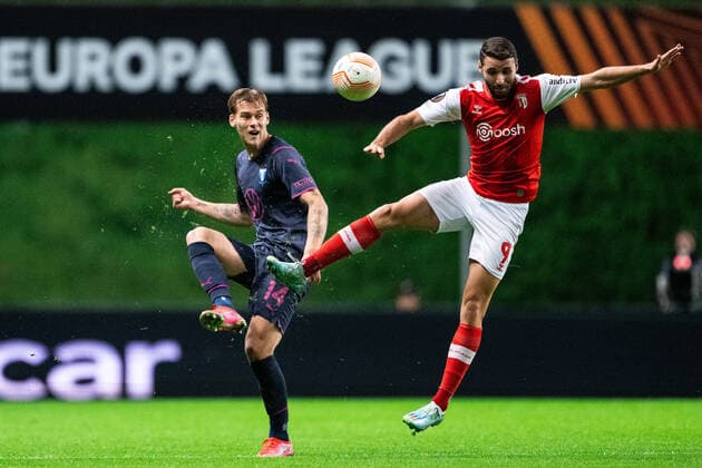 221103 Felix Beijmo of Malmö FF and Abel Ruiz of Braga during the UEFA Europa League between Braga and Malmö FF on November 3, 2022 in Braga Photo Petter Arvidson BILDBYRAN code PA PA0430 football football soccer fotball uefa europa league braga malmö ff bbeng,  Copyright: PETTERxARVIDSON BB221103PA059