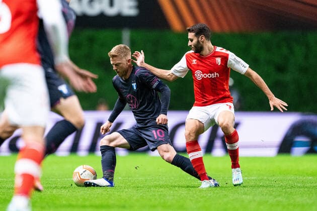 221103 Anders Christiansen of Malmö FF and Abel Ruiz of Braga during the UEFA Europa League between Braga and Malmö FF on November 3, 2022 in Braga Photo Petter Arvidson BILDBYRAN code PA PA0430 football football soccer fotball uefa europa league braga malmö ff bbeng,  Copyright: PETTERxARVIDSON BB221103PA060