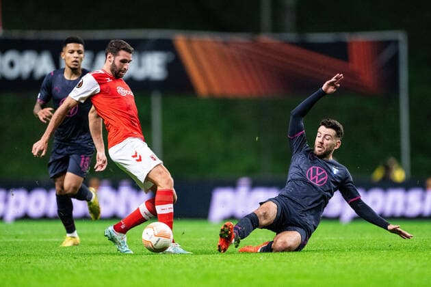 221103 Abel Ruiz of Braga and Erdal Rakip of Malmö FF during the UEFA Europa League between Braga and Malmö FF on November 3, 2022 in Braga Photo Petter Arvidson BILDBYRAN code PA PA0430 football football soccer fotball uefa europa league braga malmö ff bbeng,  Copyright: PETTERxARVIDSON BB221103PA068