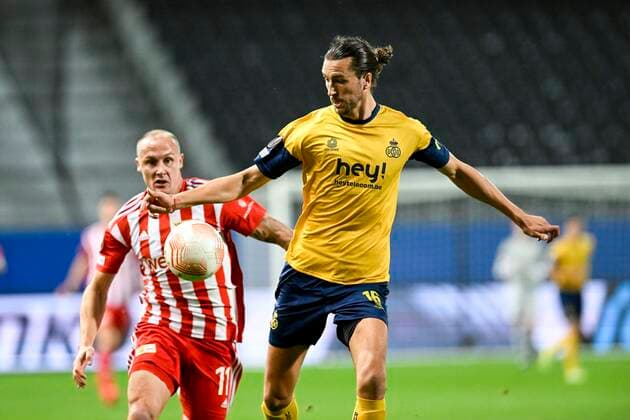 LEUVEN, BELGIUM - NOVEMBER 03 : Michel Sven forward of Union Berlin and Burgess Christian defender of Union St-Gilloise pictured in action during UEFA Europa league match between Union St-Gilloise and Union Berlin at the King Power Stadium at den Dreef November 3, 2022 in Leuven, Belgium, 3 11 2022 ( Union ST-Gilloise v Union Berlin PhotoNews Panoramic 