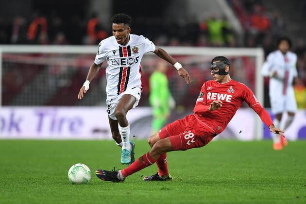 Soccer UEFA Conference League Group Stage 6 Matchday 1 FC Cologne OGC Nice on 03 11 2022 at RheinEnergieStadion in Cologne Hicham Boudaoui Nice , left Ellyes Skhiri Cologne , right xHDx