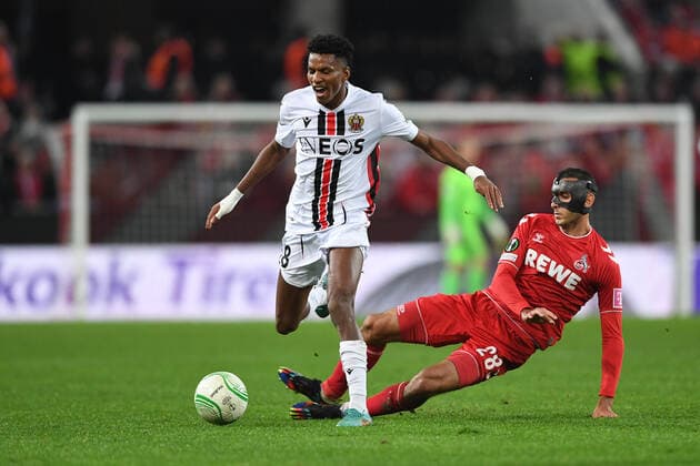 Soccer UEFA Conference League Group Stage 6 Matchday 1 FC Cologne OGC Nice on 03 11 2022 at RheinEnergieStadion in Cologne Hicham Boudaoui Nice , left Ellyes Skhiri Cologne , right xHDx
