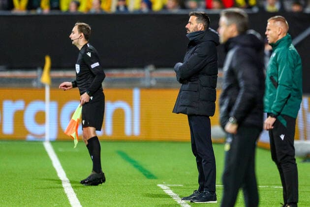 Football, the group stage match in Europe Leauge 2022 2023 Bodo Glimt PSV Bodo 20221103 PSV Eindhovens coach Ruud van Nistelrooy during the group stage match in Europe Leauge 2022 2023 between Bodo Glimt and PSV Eindhoven Photo Mats Torbergsen NTB Bodo Norway  Copyright: xMatsxTorbergsenx xNTBx EDITORIAL USE ONLY. RESTRICTED USE FOR BETTING COMPANIES