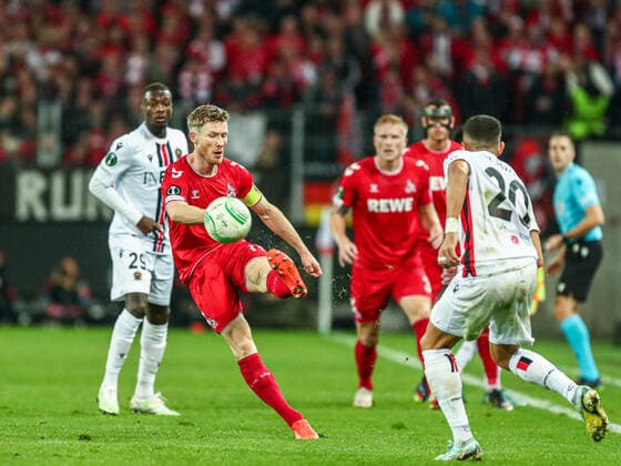 Florian Kainz FC Köln Koeln, 11 in a duel against Youcef Atal OGC Nice, 20 , GER, FC Köln Koeln vs OGC Nice Nice, UEFA Conference League 2022 23, group stage, group D, matchday 6, 03 11 2022, GER, FC Köln Koeln vs OGC Nice Nice, UEFA Conference League 2022 23, group stage, group D, matchday 6, 03 11 2022, Photo Eibner Pressefoto Gabriel Boia Köln Koeln Copyright: xEibner-Pressefoto GabrielxBoiax EP_EER