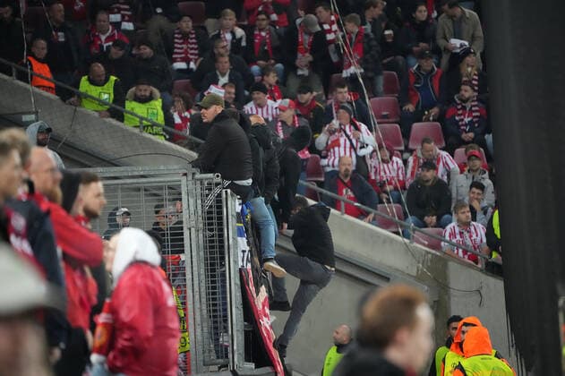 GER, Europa Conference League, group stage, matchday 6, 1 FC Koeln GER vs OGC Nice FRA 03 11 2022, Rheinenergie Stadion, Koeln, GER, Europa Conference League, group stage, matchday 6, 1 FC Koeln GER vs OGC Nice FRA , in the picture the first poebelnden Frenchmen nordphotoxGmBHx xMeuter nph00351