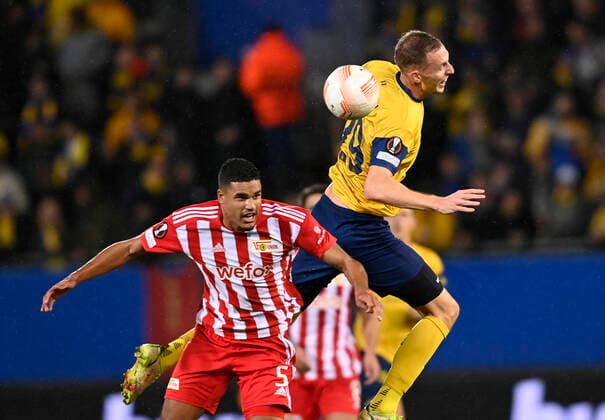 Berlin s Danilho Doekhi and Union s Gustaf Nilsson fight for the ball during a soccer match between Belgian Royale Union Saint-Gilloise and German Union Berlin, Thursday 03 November 2022 in Leuven, on day 6 6 of the Uefa Europa League group stage. JOHNxTHYS  x48593494x