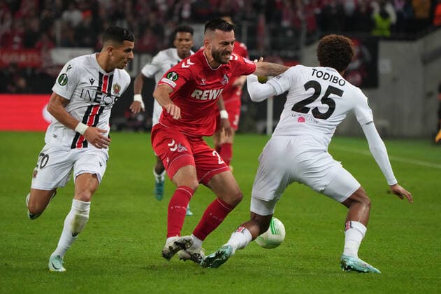 GER, Europa Conference League, group stage, matchday 6, 1 FC Koeln GER vs OGC Nice FRA 03 11 2022, Rheinenergie Stadion, Koeln, GER, Europa Conference League, group stage, matchday 6, 1 FC Koeln GER vs OGC Nice FRA , pictured Sargis Adamyan FC Koeln 23 , one-on-one against Jean Clair Todibo Nice 25 , nordphotoxGmBHx xMeuter nph00351