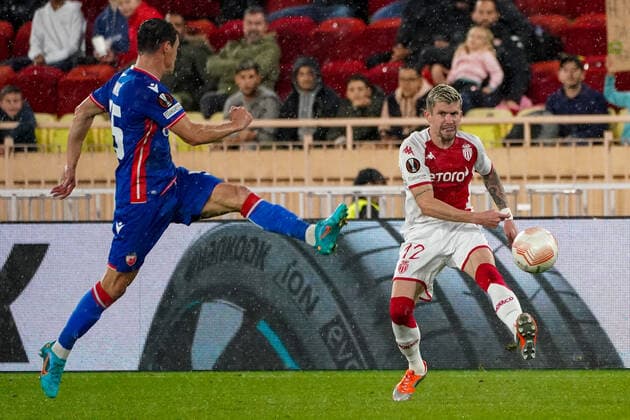 Caio Henrique Oliveira Silva (AS Monaco) - Aleksandar Dragovic (Etoile Rouge de Belgrade) FOOTBALL : AS Monaco vs Etoile Rouge de Belgrade - Europa League - Phase de groupe H - Monaco - 03 11 2022 NorbertScanella Panoramic 