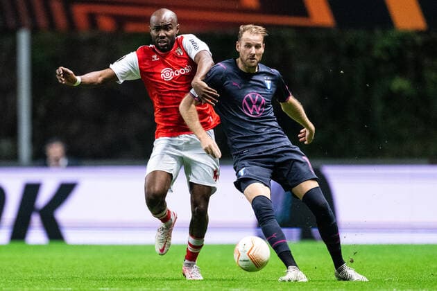 221103 Al Musrati of Braga and Ola Toivonen of Malmö FF during the UEFA Europa League between Braga and Malmö FF on November 3, 2022 in Braga Photo Petter Arvidson BILDBYRAN code PA PA0430 football football soccer fotball uefa europa league braga malmö ff bbeng,  Copyright: PETTERxARVIDSON BB221103PA101