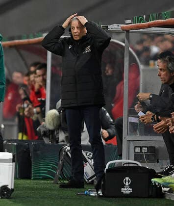 03 11 2022, Cologne, Germany, RheinEnergieStadium, 1 FC Koeln vs OGC Nice UEFA Europa Conference League Group D, coach Lucien Favre OGC Nice gestures, gestures Photo Ralf Treese Cologne RheinEnergieStadium North Rhine Westphalia Germany  521_KOENIZ20221103_011 Treese-521