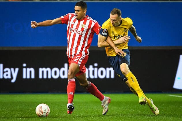 November 3, 2022, Louvain, France, Belgium: Danilho DOEKHI of Union Berlin and Gustaf NILSSON of Royale Union Saint Gilloise during the UEFA Europa League group D match between Royale Union Saint-Gilloise and 1. FC Union Berlin at The King Power At Den Dreef Stadium on November 03, 2022 in Louvain, Belgium. Louvain Belgium - ZUMAm308 20221103_zsp_m308_001 Copyright: xMatthieuxMirvillex