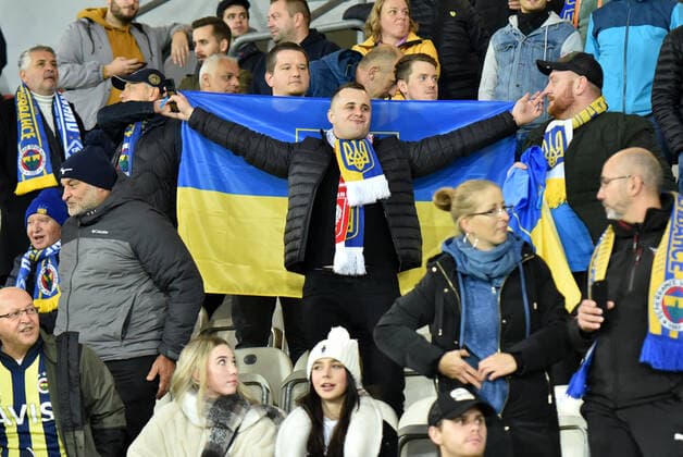 2022.11.03 Krakow Pilka nozna, Liga Europy UEFA, sezon 2022 2023 Dynamo Kijow - Fenerbahce SK N z Kibice Foto Krzysztof Porebski PressFocus 2022.11.03 Krakow Football, UEFA Europa League, 2022 23 season FC Dynamo Kyiv - Fenerbahce Spor Kulubu Kibice Credit: Krzysztof Porebski PressFocus NEWSPIX.PL --- Newspix.pl  20221103PF_KP103