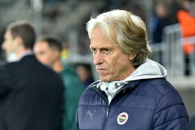 2022.11.03 Krakow Pilka nozna, Liga Europy UEFA, sezon 2022 2023 Dynamo Kijow - Fenerbahce SK N z Jorge Jesus Foto Krzysztof Porebski PressFocus 2022.11.03 Krakow Football, UEFA Europa League, 2022 23 season FC Dynamo Kyiv - Fenerbahce Spor Kulubu Jorge Jesus Credit: Krzysztof Porebski PressFocus NEWSPIX.PL --- Newspix.pl  20221103PF_KP113