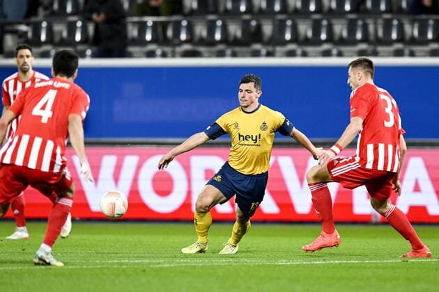 LEUVEN, BELGIUM - NOVEMBER 03 : Vanzeir Dante forward of Union St-Gilloise pictured in action with Knoche Robin defender of Union Berlin during UEFA Europa league match between Union St-Gilloise and Union Berlin at the King Power Stadium at den Dreef November 3, 2022 in Leuven, Belgium, 3 11 2022 ( Union ST-Gilloise v Union Berlin PhotoNews Panoramic 