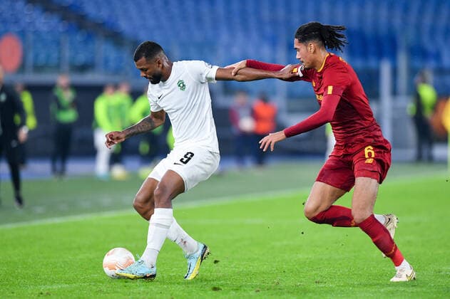 Igor Thiago of PFC Ludogorets and Chris Smalling of AS Roma compete for the ball during the UEFA Europa League match between Roma and Ludogorets at Stadio Olimpico, Rome, Italy on 3 November 2022. Photo by Giuseppe Maffia. Rome Stadio Olimpico Rome Italy Copyright: xGiuseppexMaffiax SP24-467-010