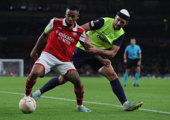 London, England, 3rd November 2022. Gabriel Jesus of Arsenal is challenged by Nikola KatiÄ? of Zurich during the UEFA Europa League match at the Emirates Stadium, London. Picture credit should read: Paul Terry Sportimage EDITORIAL USE ONLY. No use with unauthorised audio, video, data, fixture lists, club league logos or live services. Online in-match use limited to 120 images, no video emulation. No use in betting, games or single club league player publications. SPI-2011-0023