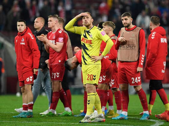 03 11 2022, Cologne, Germany, RheinEnergieStadium, 1 FC Koeln vs OGC Nice UEFA Europa Conference League Group D, goalkeeper Marvin Schwaebe 1 FC Koeln gestures, gestures Photo Ralf Treese Cologne RheinEnergieStadium North Rhine Westphalia Germany  521_KOENIZ20221103_033 Treese-521