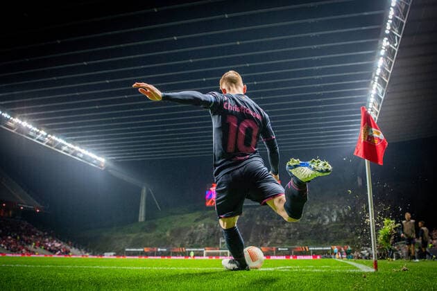 221103 Anders Christiansen of Malmö FF with a corner kick during the UEFA Europa League between Braga and Malmö FF on November 3, 2022 in Braga Photo Petter Arvidson BILDBYRAN code PA PA0430 football football soccer fotball uefa europa league braga malmö ff bbeng genre corner,  Copyright: PETTERxARVIDSON BB221103PA169