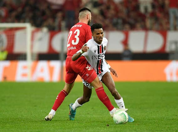 03 11 2022, Cologne, Germany, RheinEnergieStadium, 1 FC Koeln vs OGC Nice UEFA Europa Conference League Group D, Sargis Adamyan 1 FC Koeln and Hicham Boudaoui OGC Nice in duel Photo Ralf Treese Cologne RheinEnergieStadium North Rhine Westphalia Germany  521_KOENIZ20221103_048 Treese-521