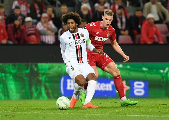 03 11 2022, Cologne, Germany, RheinEnergieStadium, 1 FC Koeln vs OGC Nice UEFA Europa Conference League Group D, Dante OGC Nice and Steffen Tigges 1 FC Koeln in duel Photo Ralf Treese Cologne RheinEnergieStadium North Rhine Westphalia Germany  521_KOENIZ20221103_052 Treese-521