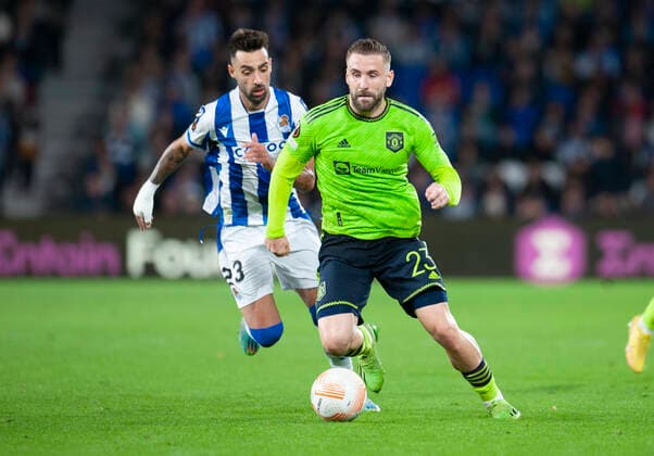 Partido de la Europa League entre la Real Sociedad y el Manchester United, ManU En la imagen, Shaw y Brais. Europa League match between Real Sociedad and Manchester United. In this picture, Shaw and Brais. JOSUNExMTZ.xDExALBENIZ 