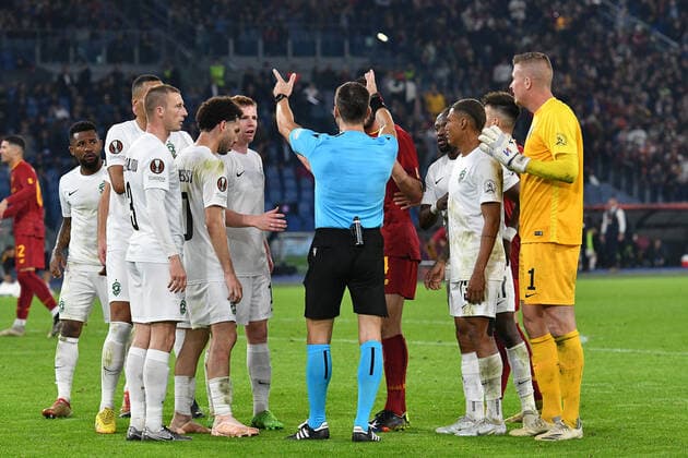 3rd November 2022; Olimpico Stadium, Roma, Italy; Uefa Europa League football Match, Roma versus Ludogorets; referee Nikola Dabanovic speaks to Ludogorets players  ActionPlus12444781 AllShotLive
