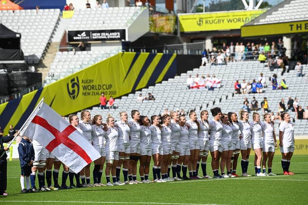 Rugby, WM Frauen, Kanada - England 5th November 2022; Auckland, New Zealand: England players during the national anthems. Canada versus England, Women& x2019;s Rugby World Cup New Zealand 2021 (played in 2022) Semi Final match at Eden Park, Auckland, New Zealand  ActionPlus12444979 AndrewxCornaga